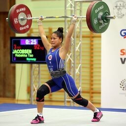 Rebekka Jacobsen won Norway's first medal at the European Junior Weightlifting Championships for 37 years ©NVF