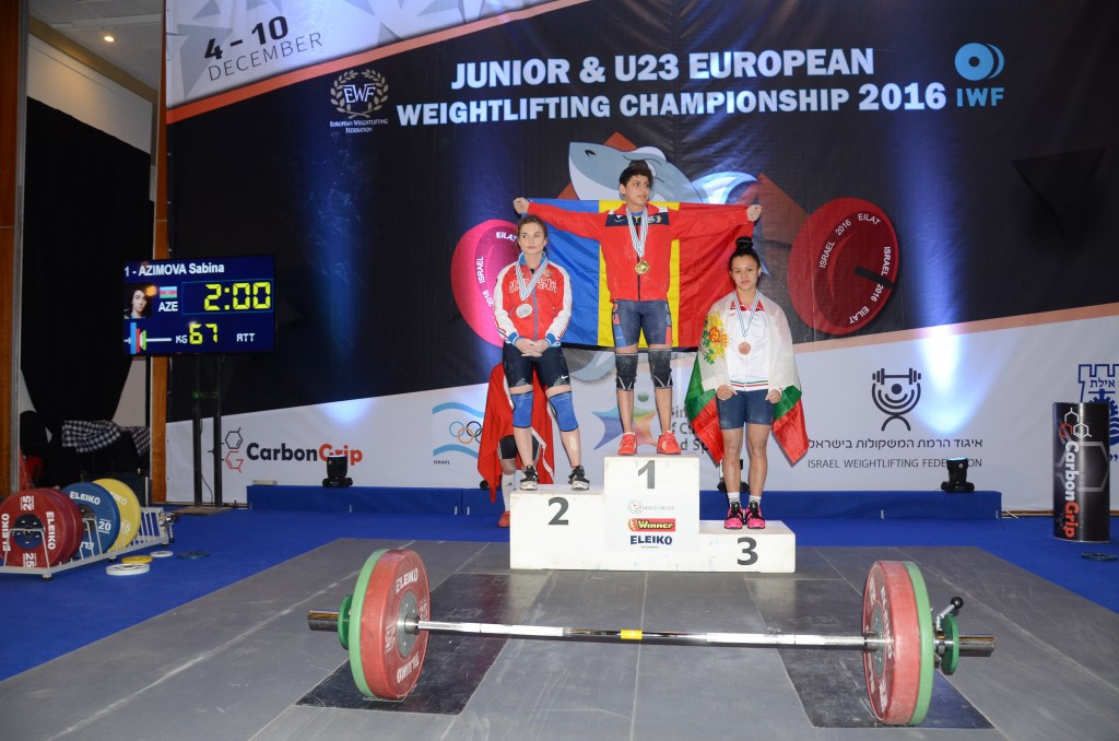 Romania’s Monica Csengeri won the gold medal in the women's 48kg ©Carbon-grip.com