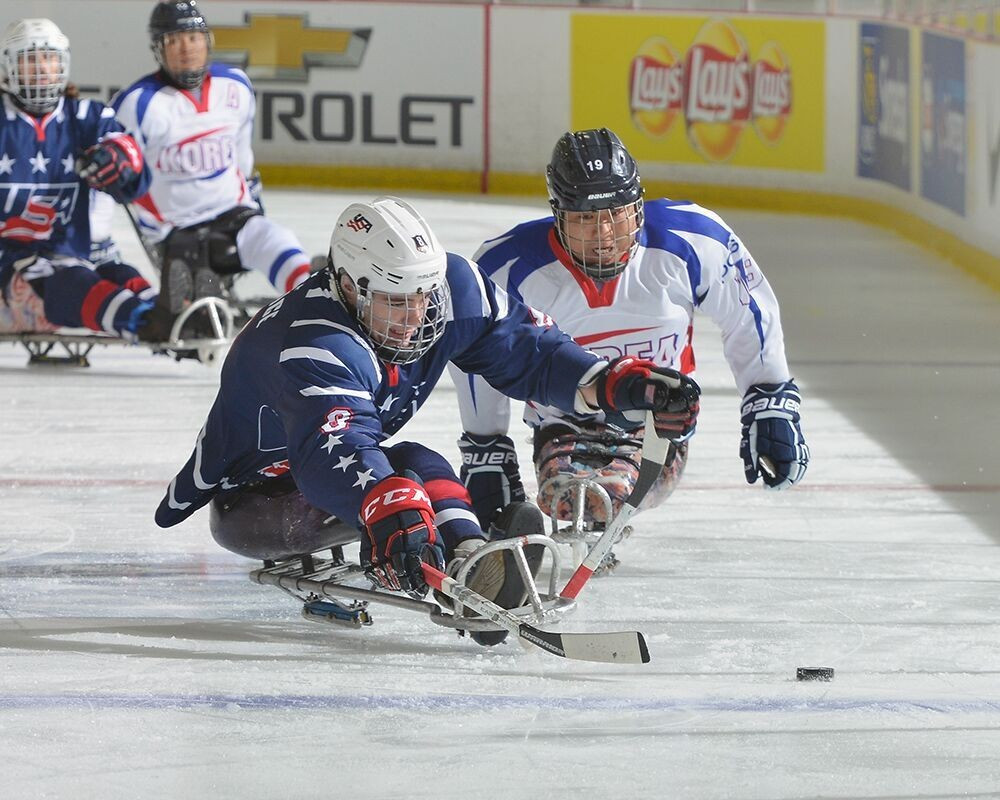 The United States began their title defence by beating South Korea ©Twitter/World Sledge