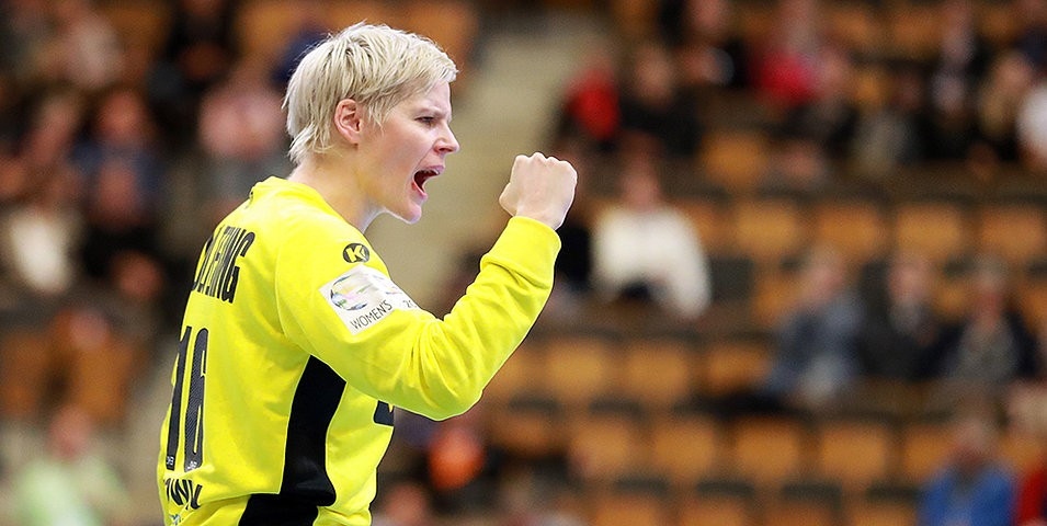 Germany goalkeeper Clara Woltering produced an inspired display in the win over Poland ©EHF