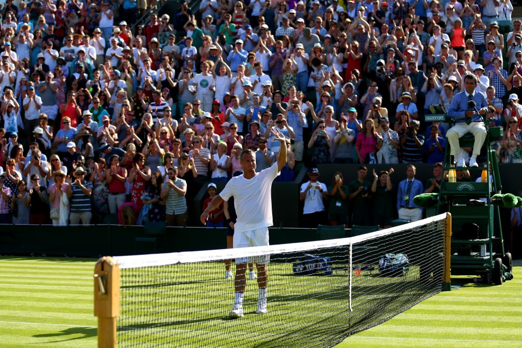 Hewitt's final Wimbledon appearance ends at first hurdle as top seeds progress