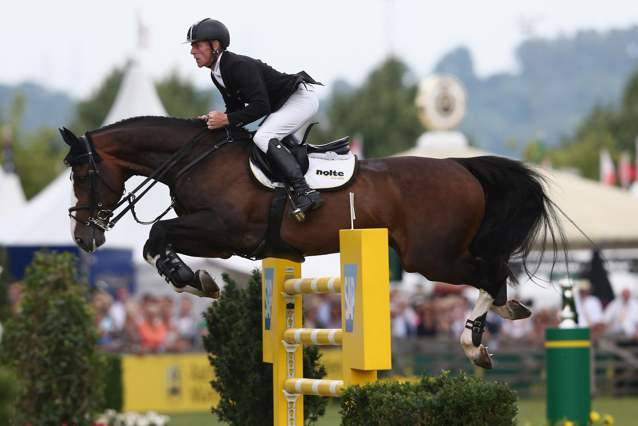 Ehning aiming for record fourth FEI World Cup Jumping title in Las Vegas 