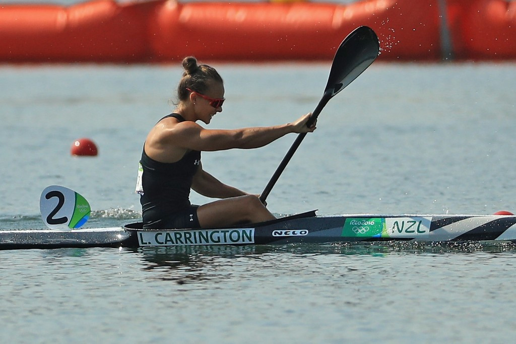 Lisa Carrington paddles to a K1 500m bronze medal in the Lagoa Rodrigo de Freitas ©Getty Images