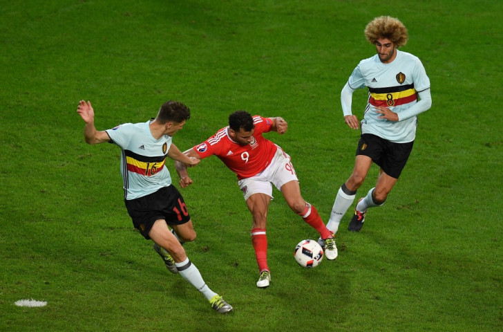 Hal Robson-Kanu produces a "Cruyff turn" en-route to Wales winning their Euro 2016 quarter-final against Belgium ©Getty Images