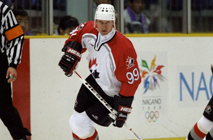 Ice Hockey legend Wayne Gretsky in action for Canada at Nagano 1998, the first Olympics at which NHL players appeared, a sequence that may grind to a halt at Pyeongchang 2018 ©Getty Images