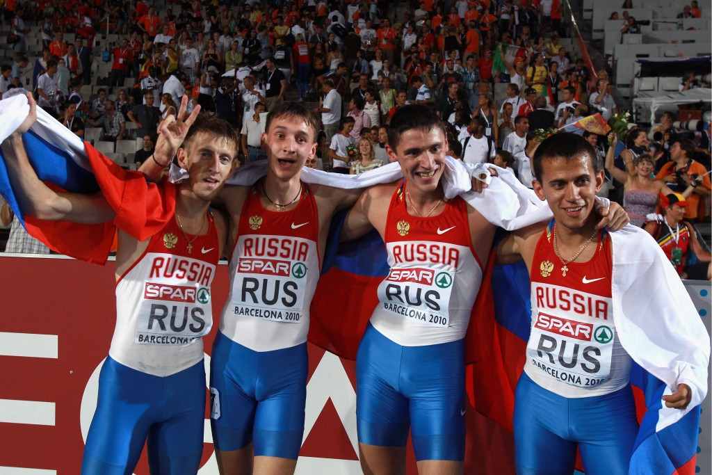 Maksim Dyldin (right) helped Russia to 4x400m relay gold at the 2010 European Championships in Barcelona ©Getty Images