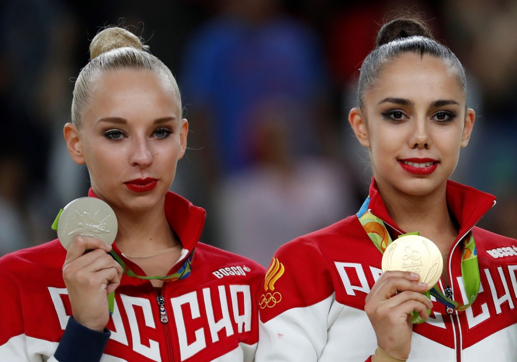 Yana Kudryavtseva (left) finished as the silver medallist at Rio 2016 behind her team-mate Margarita Mamun ©Getty Images