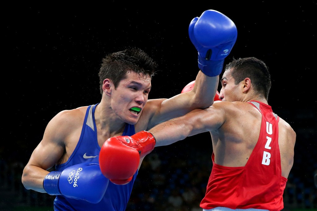  Daniyar Yeleussinov (left) out-pointed Uzbekistan's in the Rio 2016 final ©Getty Images