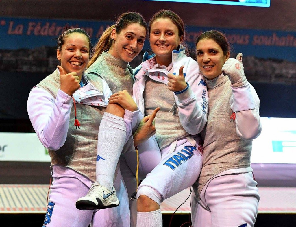 Italy beat Russia in the final of the women's team event ©FIE