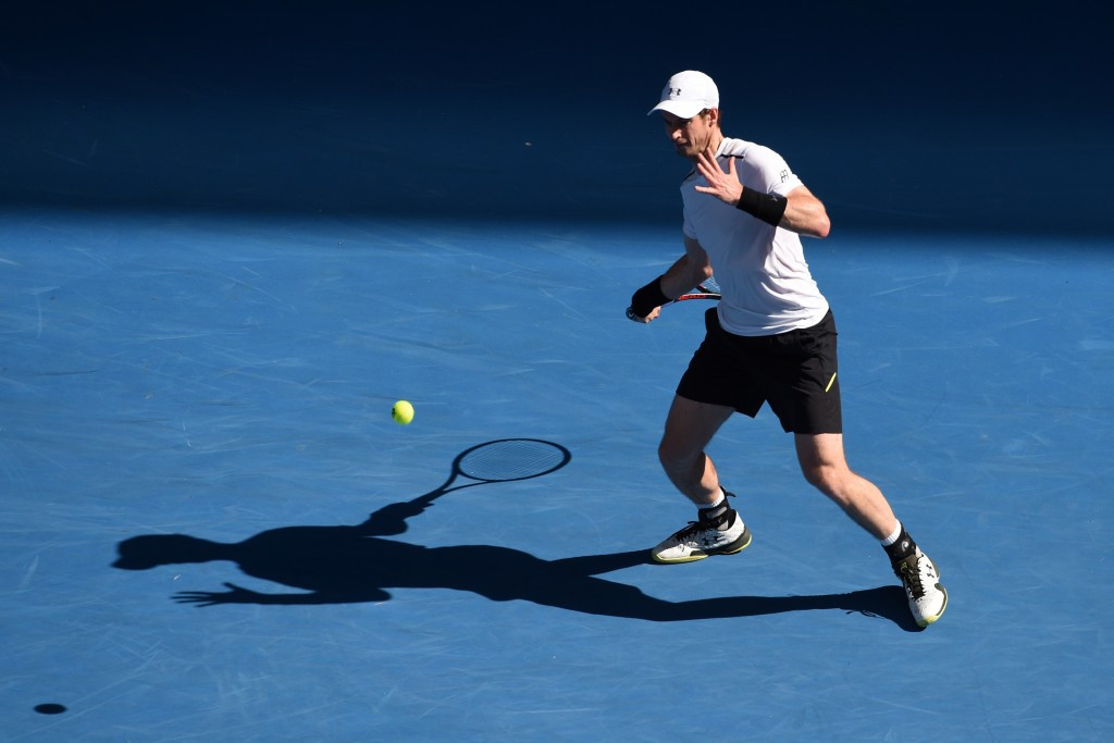 Murray and Kerber progress at Australian Open