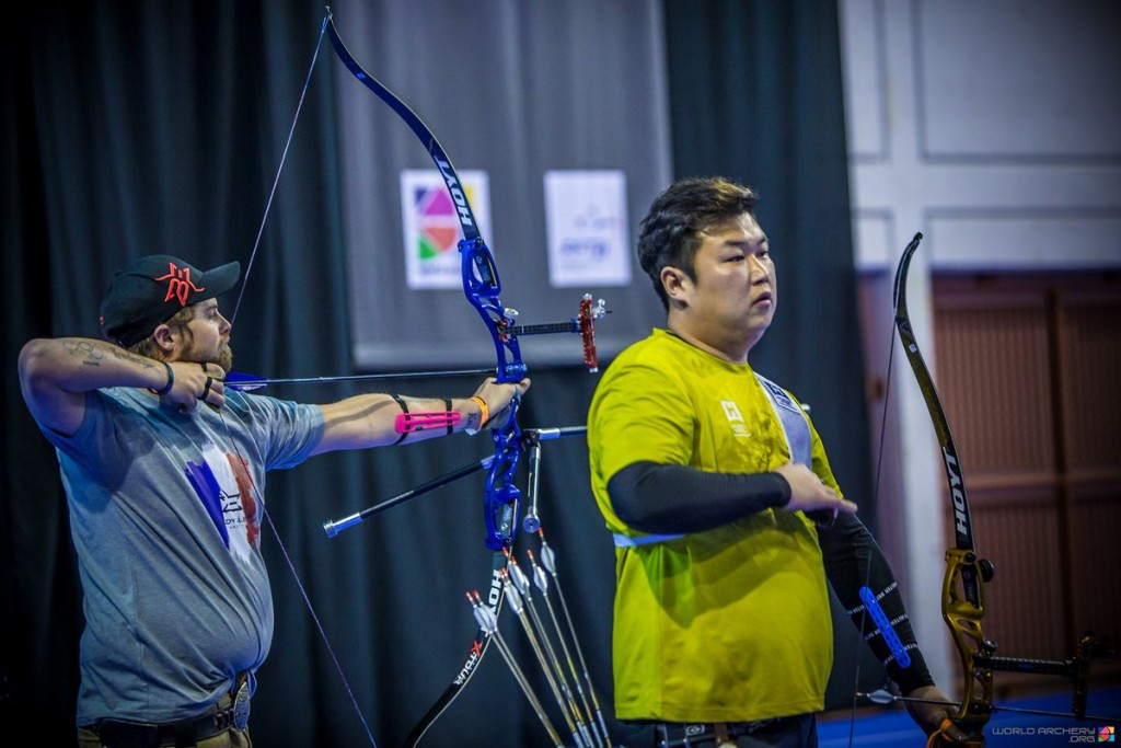 Oh Jin Hyek, right, defeated Brady Ellison, left, in the men's recurve semi-finals today in Nimes ©World Archery
