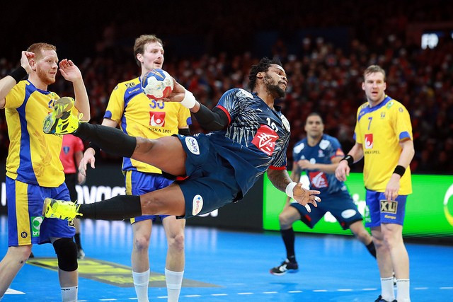 Defending champions France into semi-finals of World Handball Championships