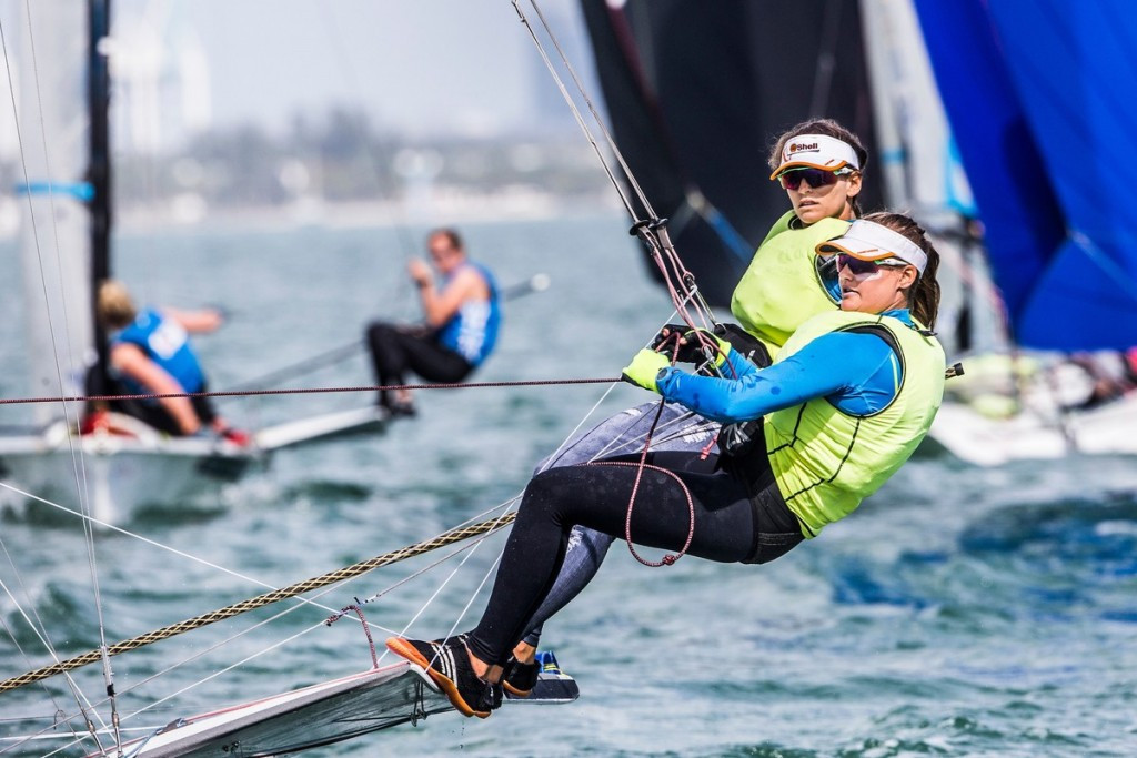 Martine Soffiati Grael and Kahena Kunze lead the women's 49erFX class ©World Sailing