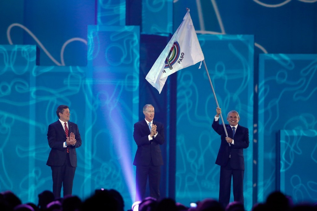 Ivar Sisniega, centre, pictured representing PASO at the Closing Ceremony of the Pan American Games in Toronto ©Getty Images