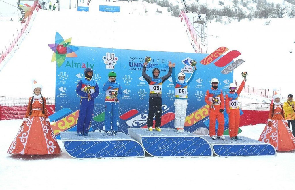 There was also success today for the home nation in the freestyle skiing mixed team aerials competition as Zhanbota Aldabergenova and Baglan Inkarbek triumphed ©Almaty 2017