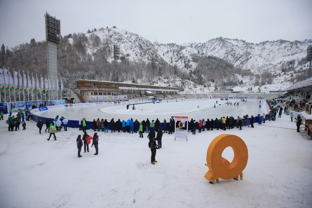 The picturesque Medeu High-mountain Ice Rink hosted another day's speed skating action ©Almaty 2017
