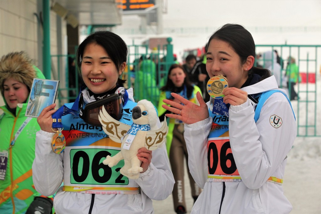 Japan's Yuka Kobayashi and Haruka Iwasa won the women's normal hill team ski jumping competition ©Almaty 2017