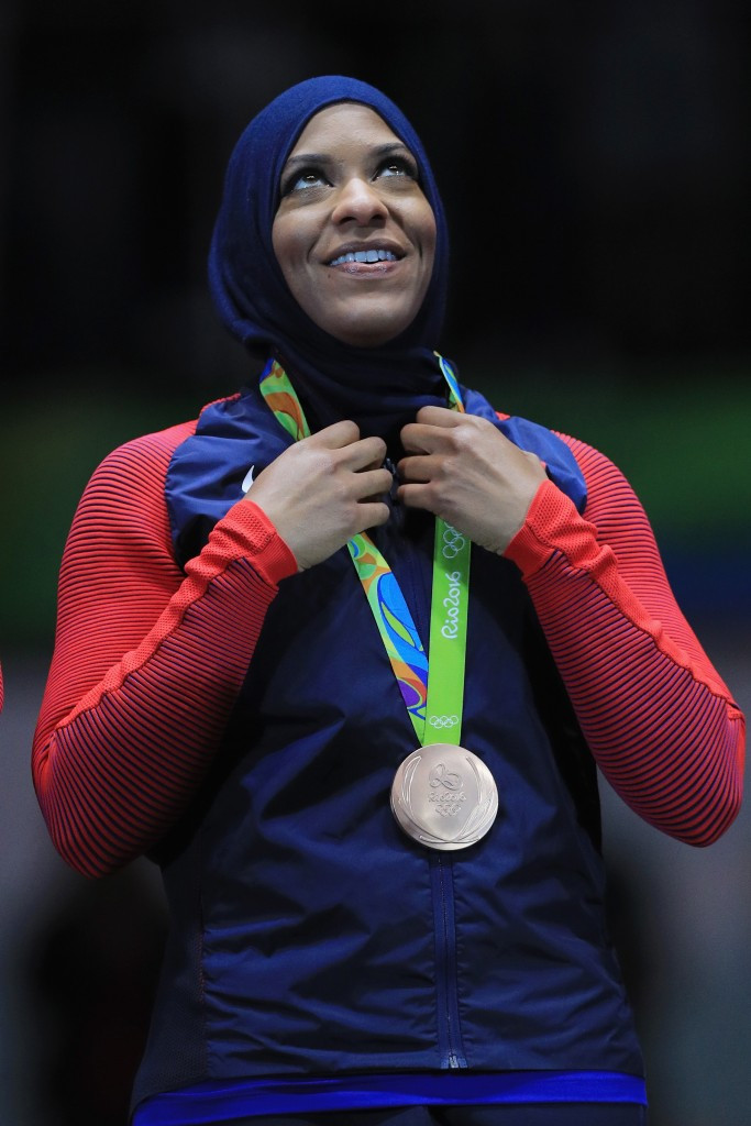 Fencer Ibtihaj Muhammad claims to have been delayed in customs while trying to enter the United States ©Getty Images