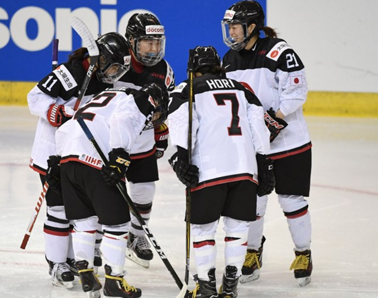 Japan will need to beat Germany tomorrow to seal their Olympic place ©IIHF