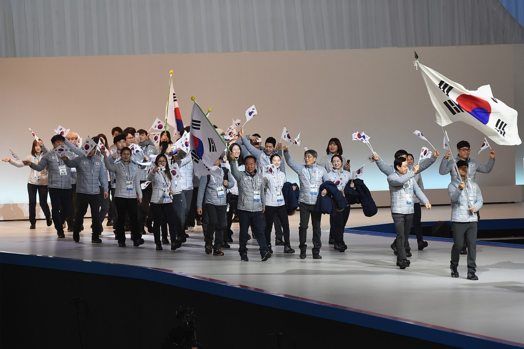 South Korean athletes also received applause despite their ongoing tensions with Japan ©Getty Images