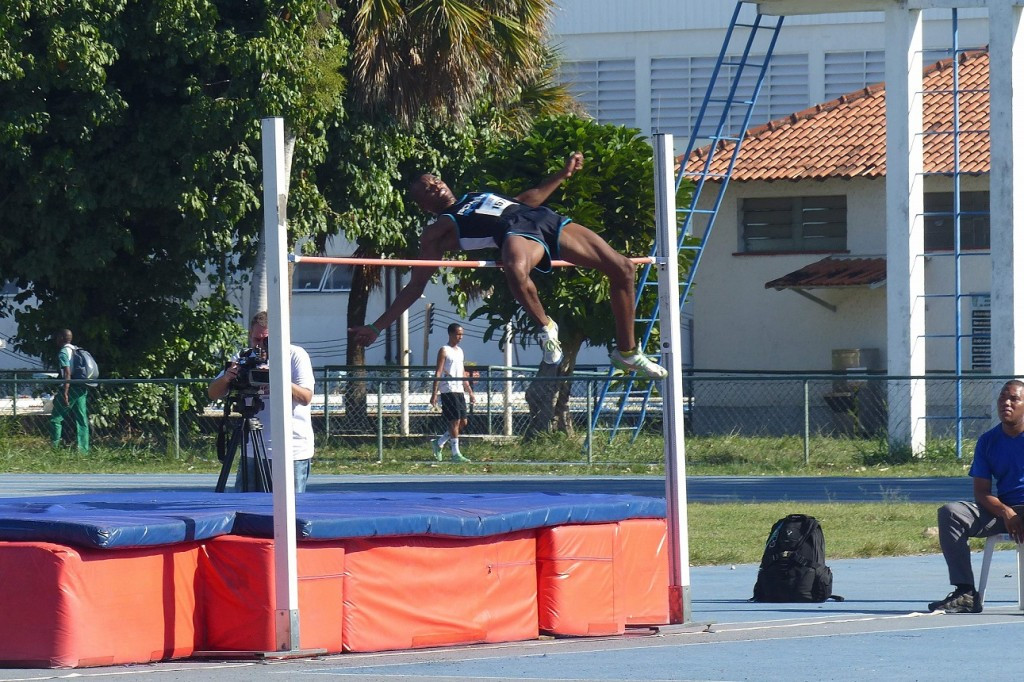 Almost 200 of the most talented young athletes in Rio de Janeiro competed for 10 places at the camp ©QOC