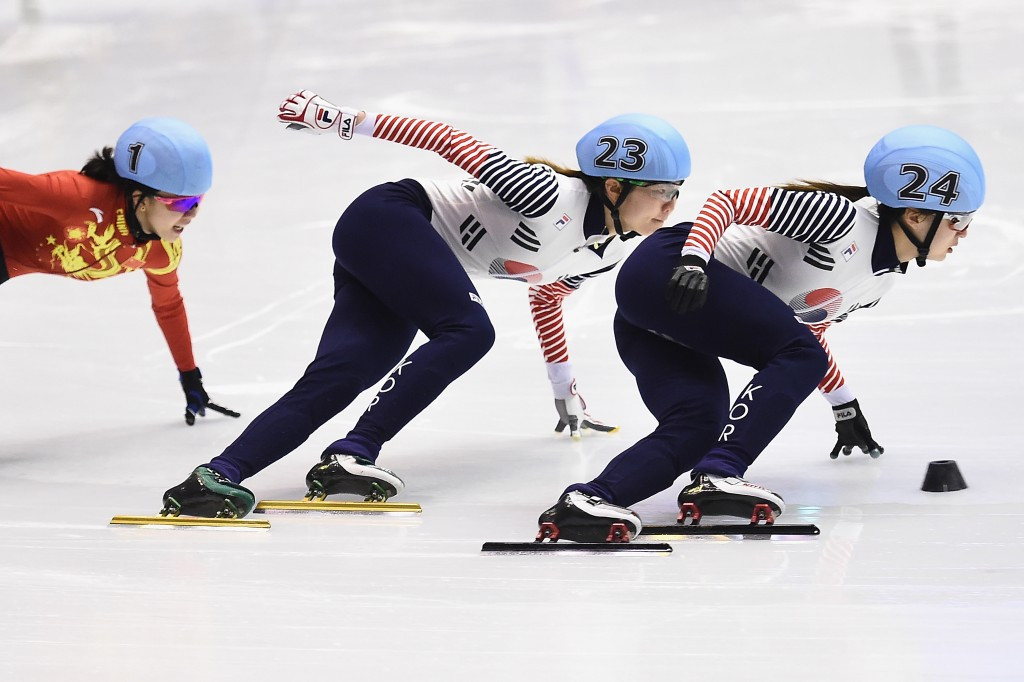 Choi Min-jeong, right, skates towards Asian Winter Games gold ©Getty Images