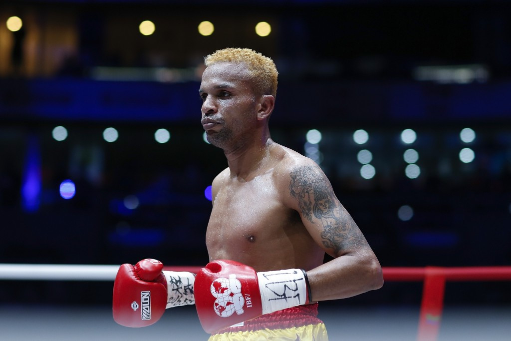 Amnat Ruenroeng was one of the professional boxers to appear at Rio 2016 ©Getty Images