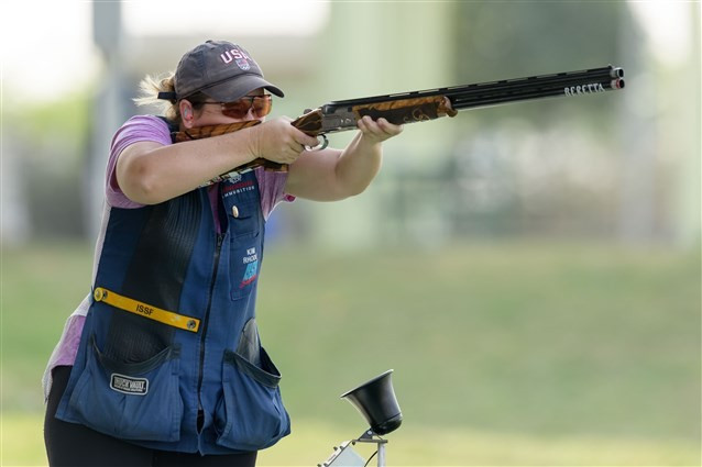 Three-time Olympic champion Kimberly Rhode of the United States took the women's skeet crown ©ISSF