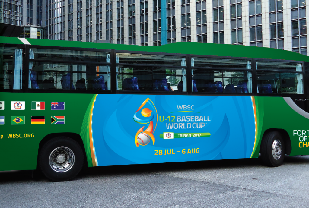 A bus displaying the U12 Baseball World Cup branding ©WBSC