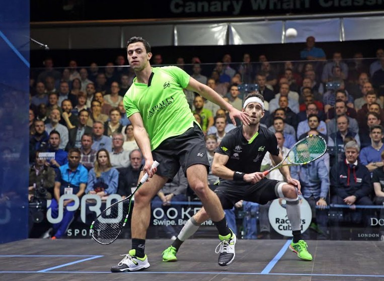 Fares Dessouky, front, defeated Borja Golan, back, to reach the final ©Canary Wharf Classic