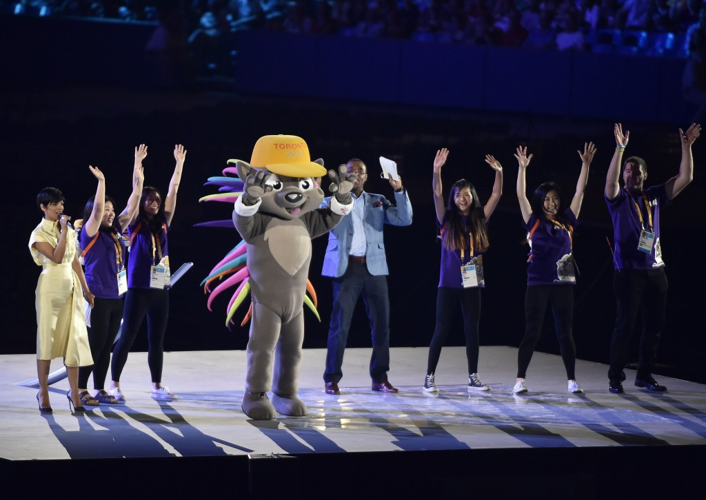 Toronto 2015 mascot Pachi parades before the Opening Ceremony ©Getty Images