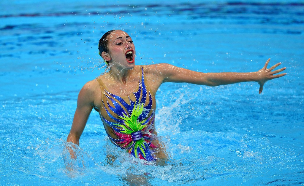 Voloshyna wins techincal solo gold at FINA Synchronised Swimming World Series in Paris