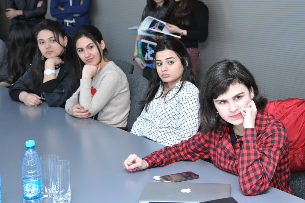 The idea behind the meeting was to increase motivation among young female students ©NOC of the Republic of Azerbaijan