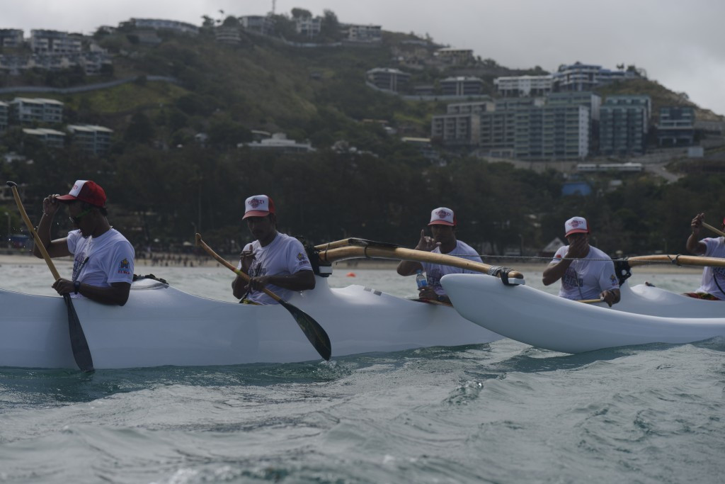 Tahiti returned to form in the va'a competition as their men won the v6 30 kilometres race ©Port Moresby 2015