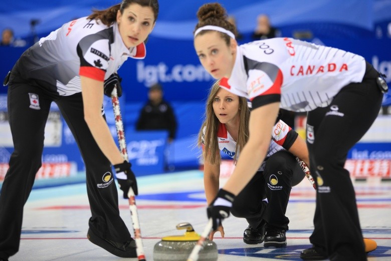 Canada claim two wins at 2017 World Women's Curling Championships opening day