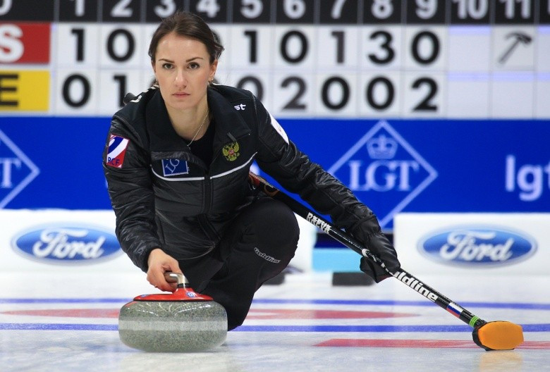 Russia ended the Czech Republic's unbeaten start to the tournament ©World Curling