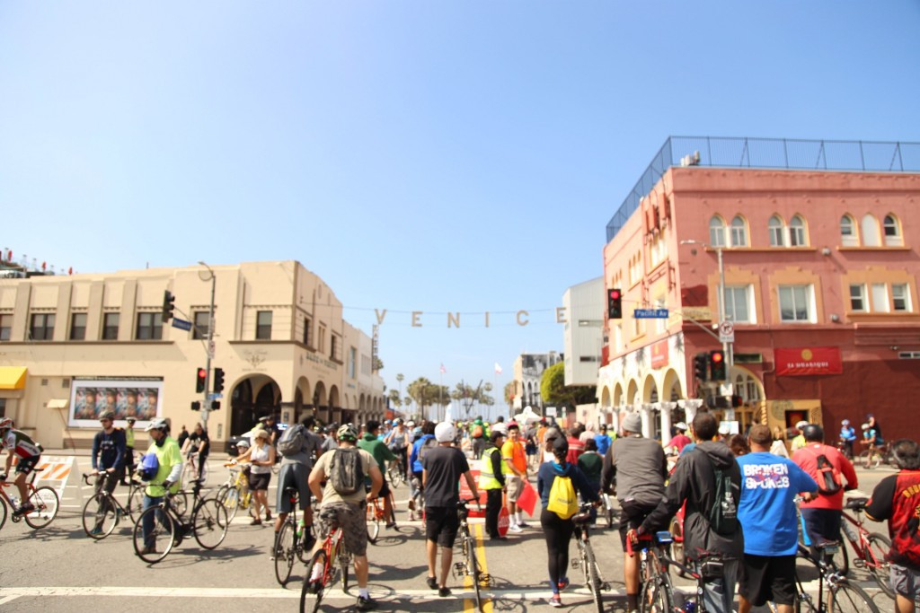 Los Angeles 2024 hosted an open street celebration titled 