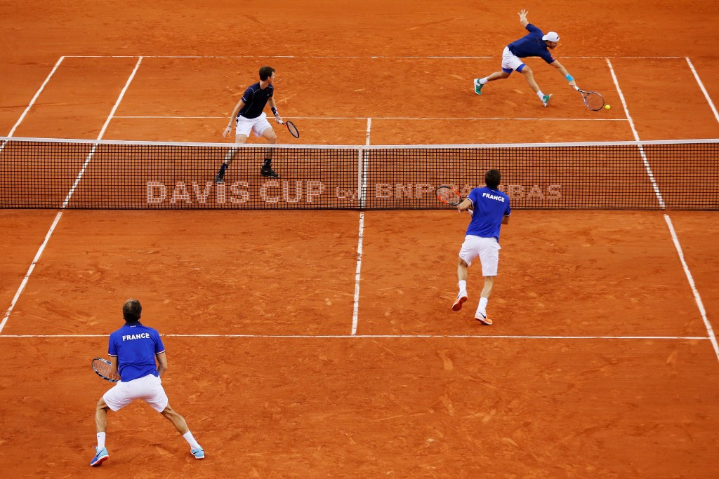 France reach semi-finals of Davis Cup with victory over Britain