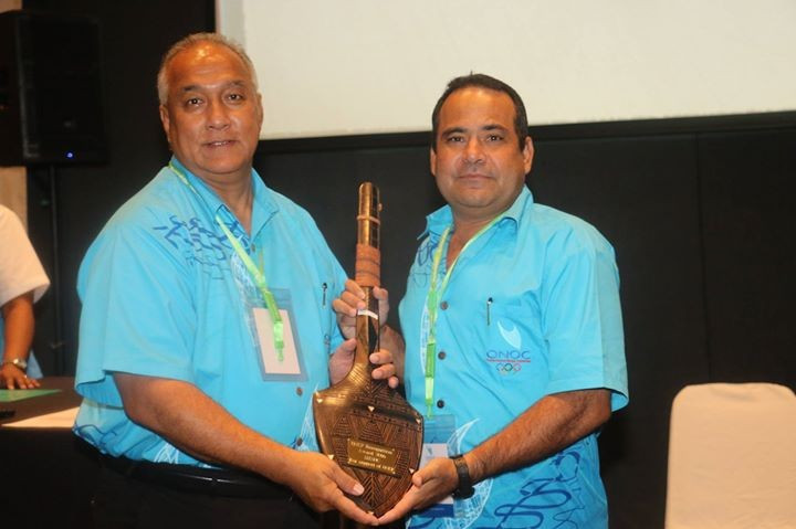Marshall Islands National Olympic Committee President Ken Kramer received a recognition award ©ONOC