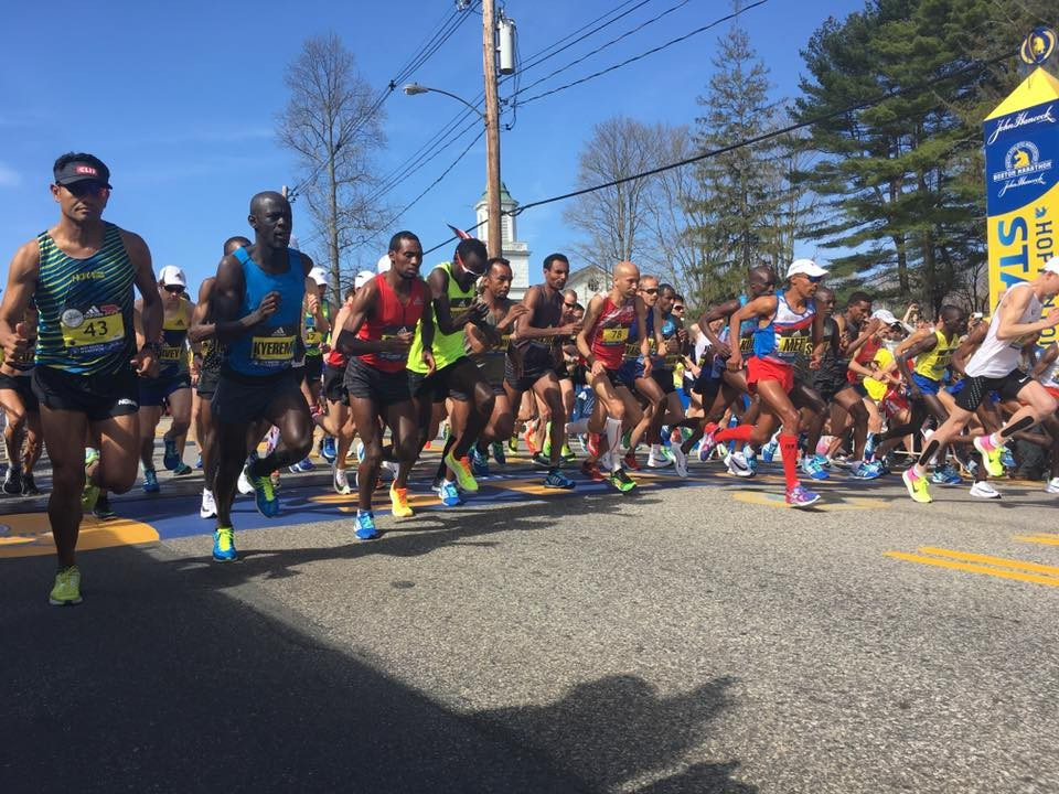Runner begin racing in bright sunshine at Boston  ©Boston Marathon/Facebook