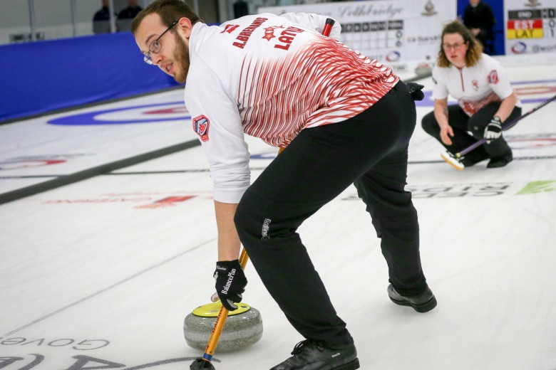 Latvia have become the first team to qualify for the play-off round at the World Mixed Doubles Curling Championship in Lethbridge ©WCF/Richard Gray