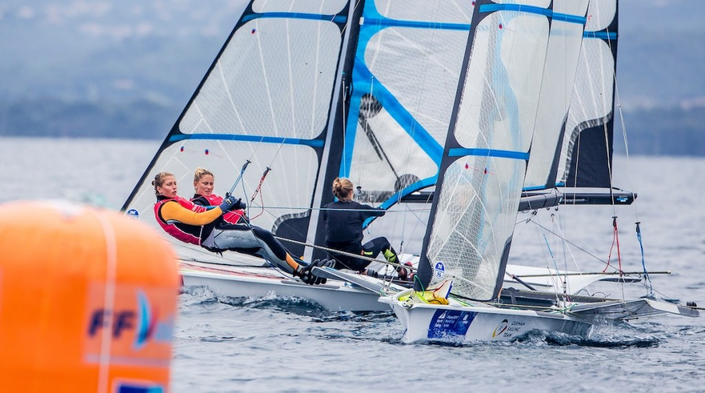Victoria Jurczok and Anika Lorenz won all three 49erFX races today but lie second overall ©World Sailing