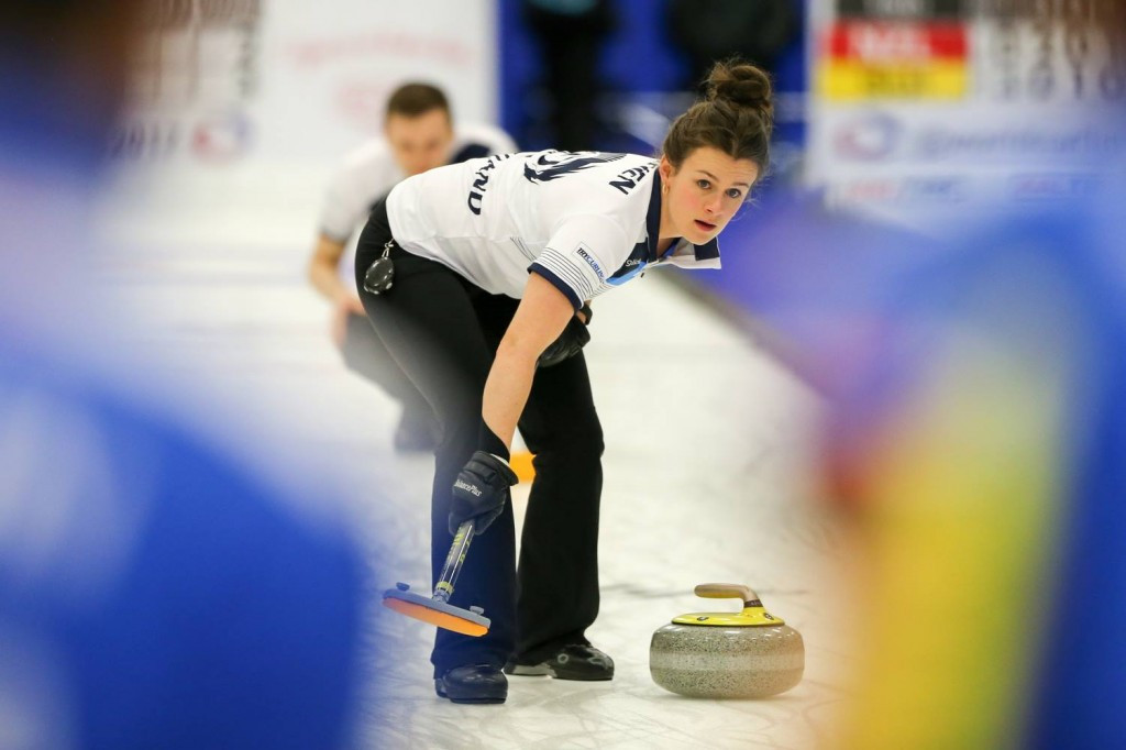 Trio complete World Mixed Doubles Curling Championship group stage undefeated