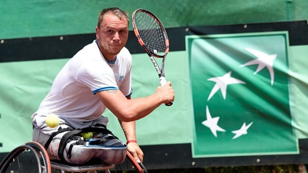 Nicolas Peifer was among the French team as they beat Sweden 2-1 ©ITF