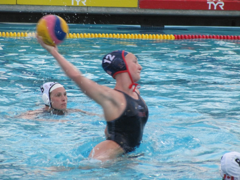 The United States defeated Canada 6-5 today ©FINA