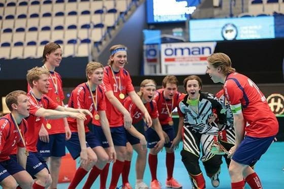 Norway beat Estonia 12-2 in the B-Division final ©IFF