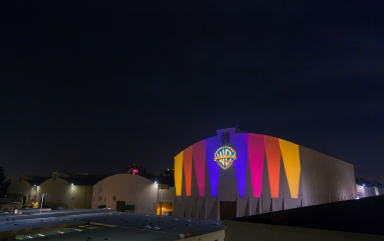 Warner Brothers studios also displayed the LA 2024 pink,orange and yellow ©LA 2024/Flickr