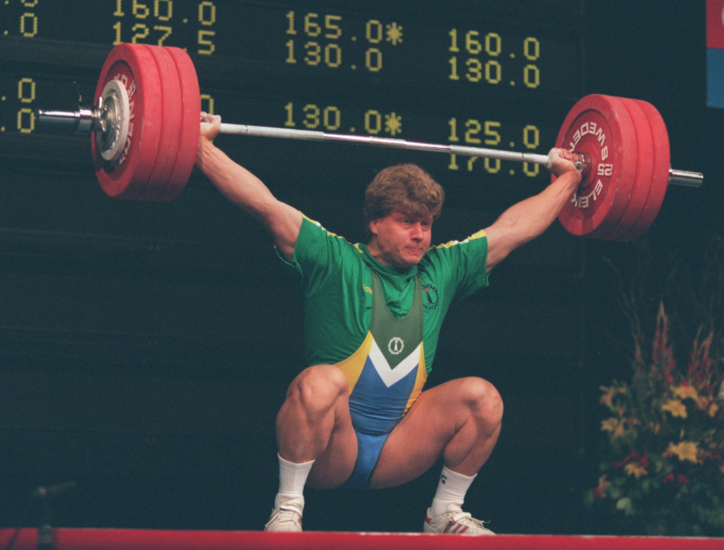 Along with Antonio Urso, Romanian Nicu Vlad,  seen here competing for Australia, believes weightlifting's anti-doping programme should be run by WADA ©Getty Images