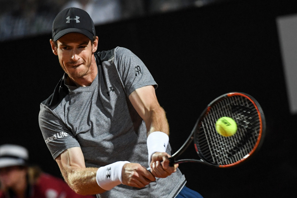 Murray thrashed by Fognini at Rome Masters while injury forces Sharapova withdrawal