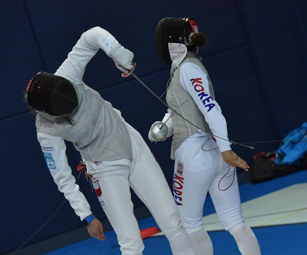 Competition in the International Fencing Federation Grand Prix in Shanghai started today with women's foil action ©Augusto Bizzi/FIE